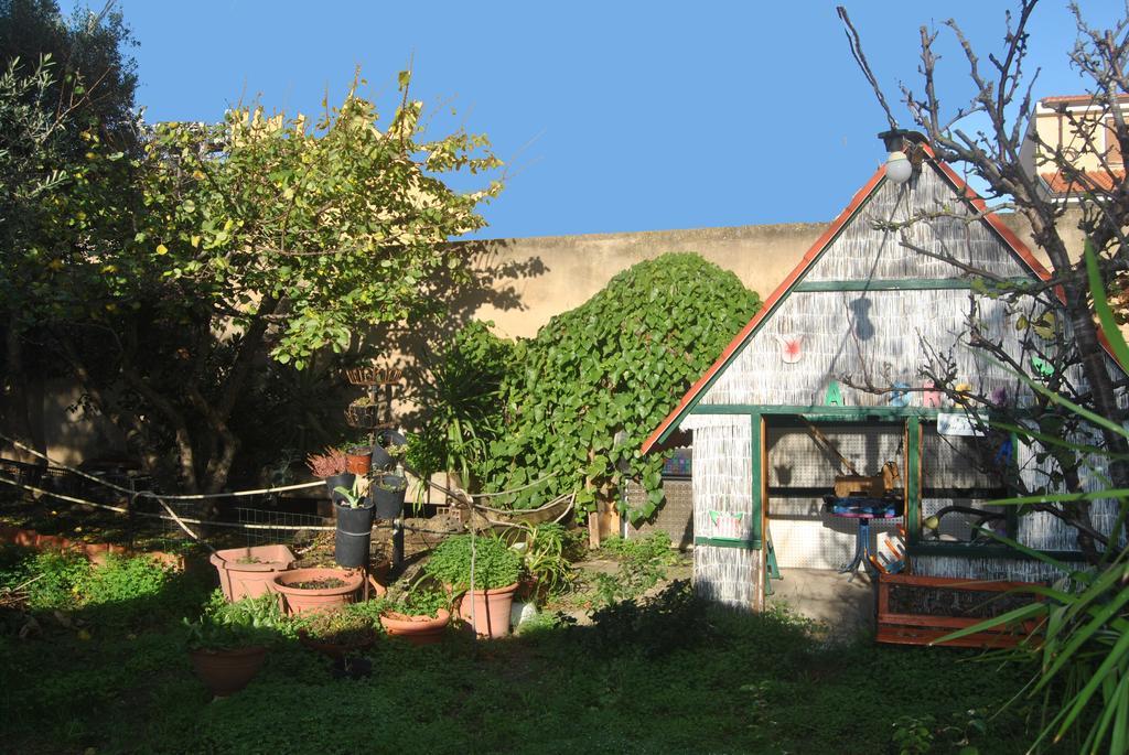 La Jacaranda Sant'Antioco Bagian luar foto
