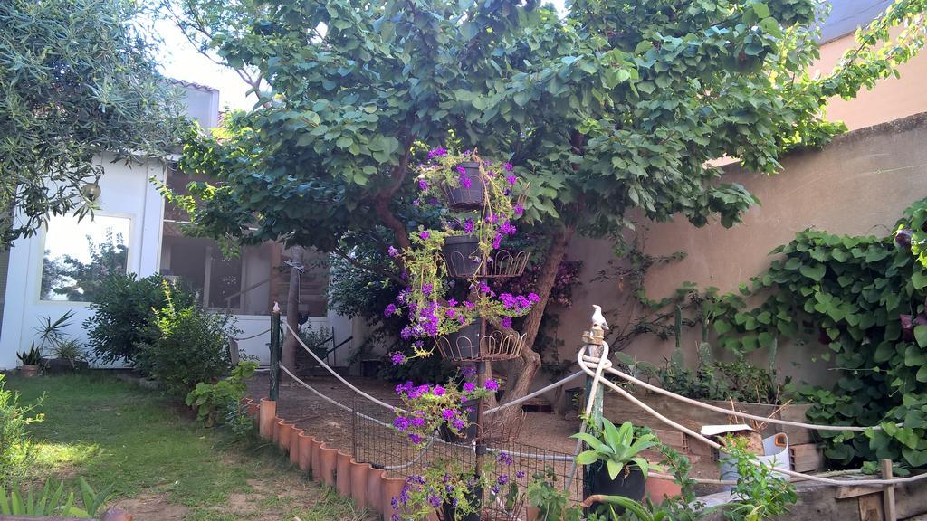 La Jacaranda Sant'Antioco Bagian luar foto